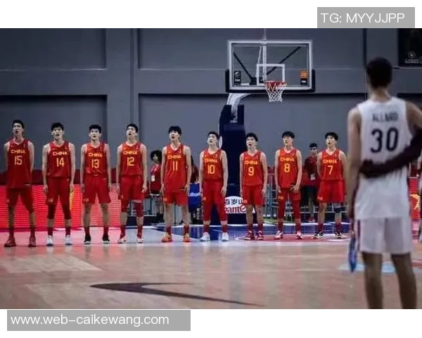 中国男篮与美国男篮经典对决重播回顾精彩瞬间与战术分析