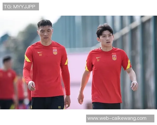 坎斯大班与波斯夜猫的精彩对决引发球迷热议与期待